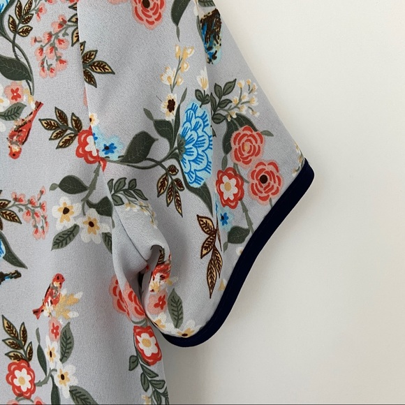 TWIK BY SIMONS BLUE/FLORAL SHORT SLEEVED BLOUSE/TOP WITH PETER PAN COLLA… - Picture 5 of 9